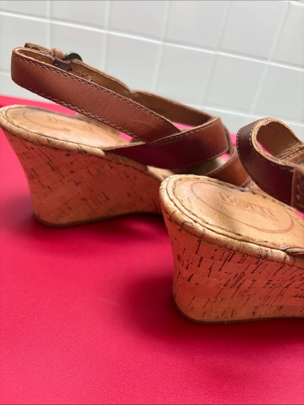 Born comfortable wedge